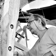 traditional-wooden-boat- builder-Nick-Daroukakis-Syros.jpg