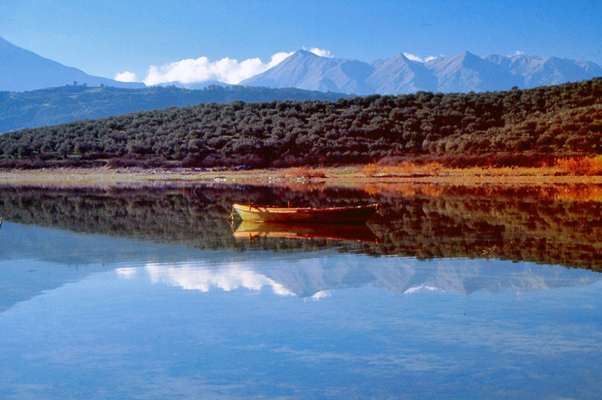 amvrakia-lake.jpg