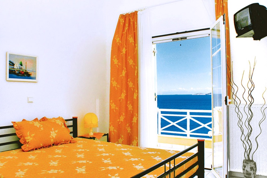 ROOM-VILLA-SMARAGDA.jpg