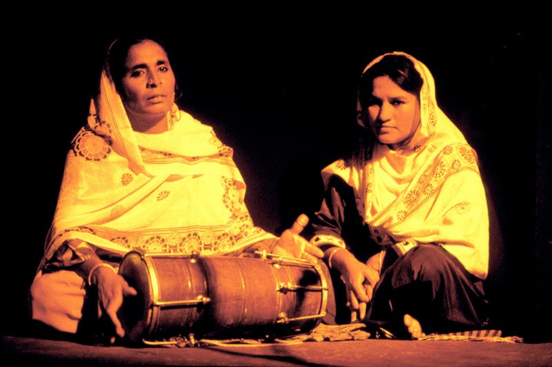 playing-tabla-.jpg
